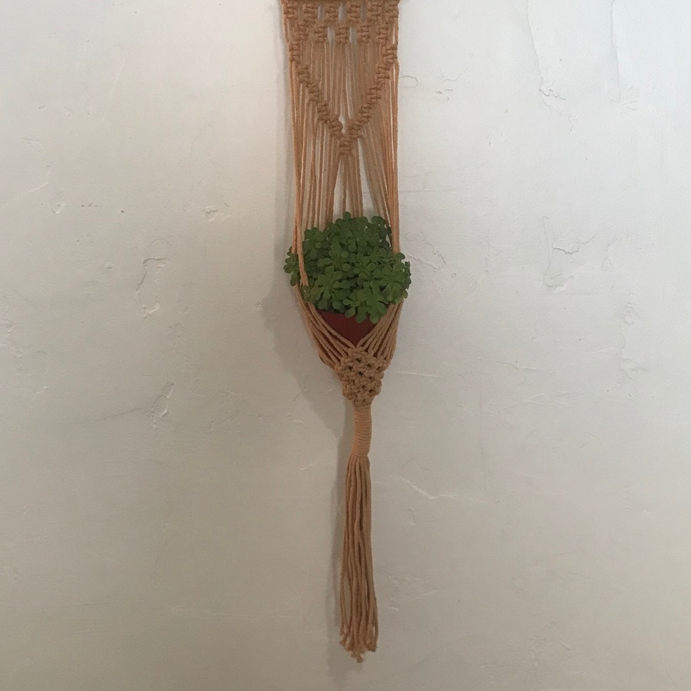 Macrame Plant Hanger - Picture 5 of 5